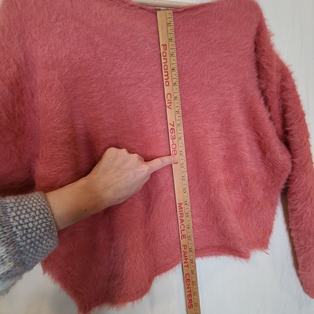 Pilcro Anthropologie Womens Fuzzy Cropped Eyelash Sweater Size Large Pink Boho - Picture 5 of 7